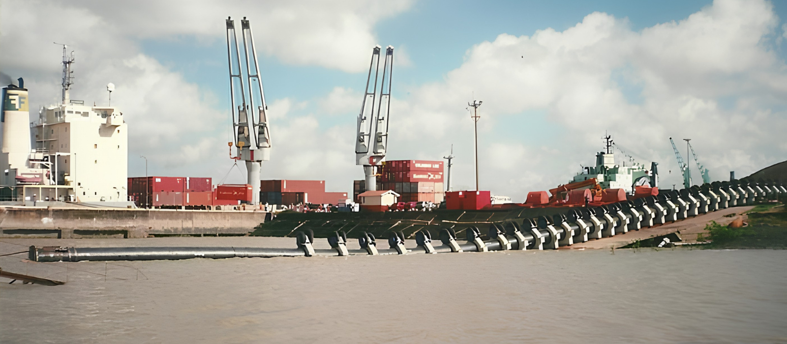 ÁREA MARÍTIMA E NAVAL